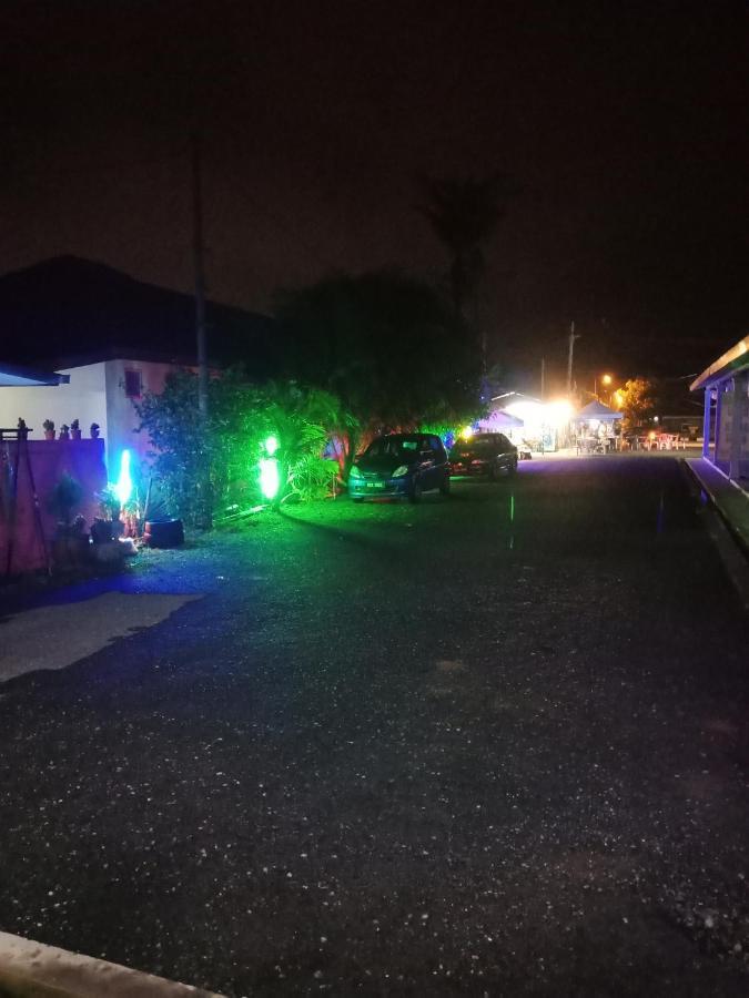 Inapan Desa Studio House Homestay Kangar Perlis エクステリア 写真